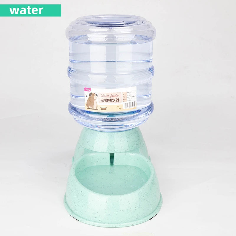 Botella portátil con comedero
